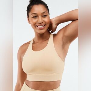 Fabletics no bounce sports bra with matching Fabletics midrise 7/8 leggings